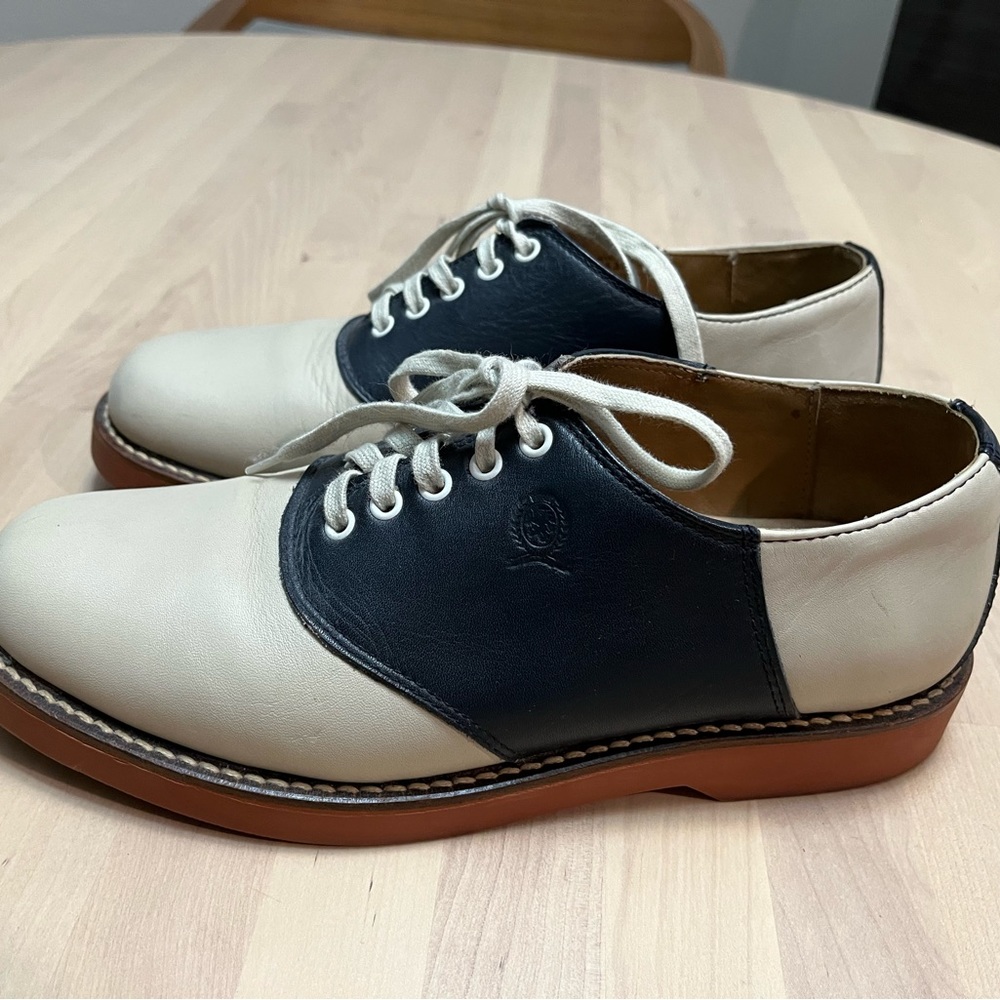 Tommy Hilfiger saddle shoes